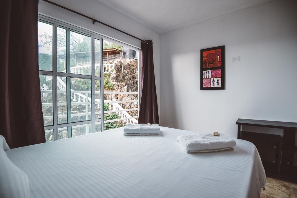 Couette-café The Rock House Eco (adults Only)